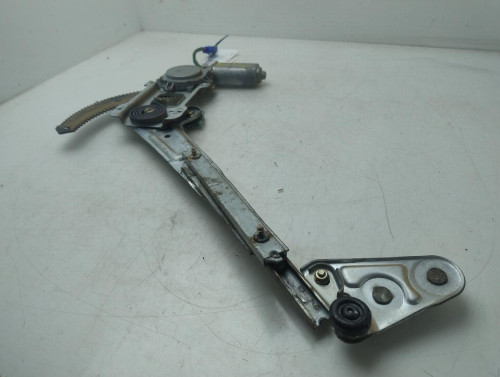 ELEVALUNAS DELANTERO DERECHO SUBARU FORESTER (S10/SF) 