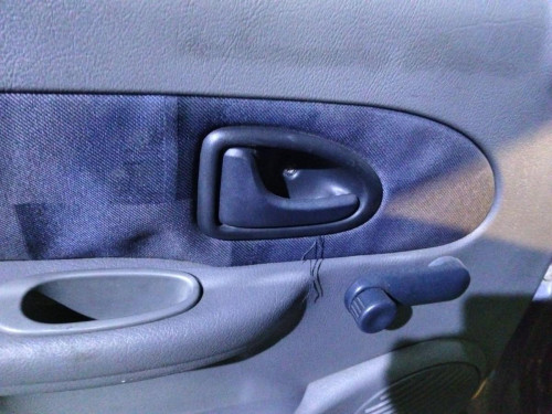MANETA INTERIOR TRASERA IZQUIERDA Renault CLIO II FASE I (B/CB0) 