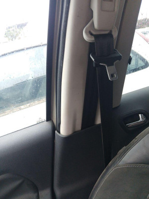 CINTURON SEGURIDAD DELANTERO DERECHO