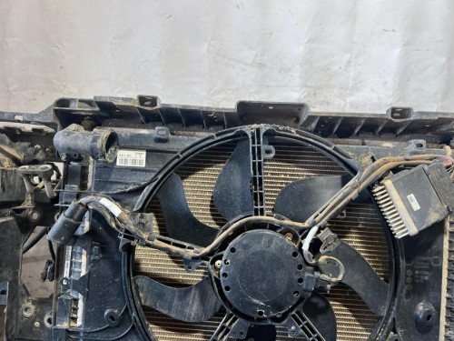 PANEL FRONTAL 