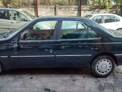 PEUGEOT 405 BERLINA