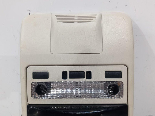  LUZ INTERIOR, LAND ROVER, RANGE ROVER (LM) 