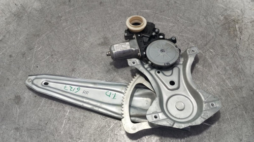 ELEVALUNAS TRASERO DERECHO Toyota VERSO (AUR2/ZGR2) 