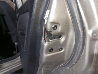 CERRADURA PUERTA TRASERA DERECHA