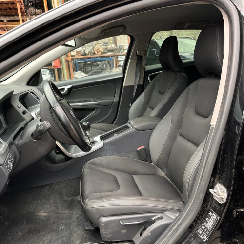  VOLVO V60 FAMILIAR 