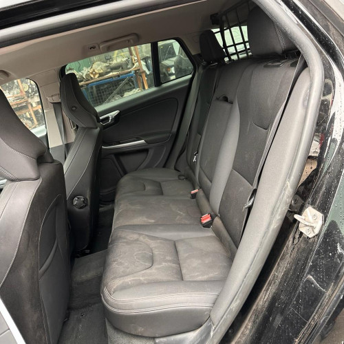  VOLVO V60 FAMILIAR 