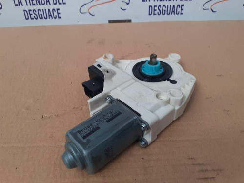 MOTOR ELEVALUNAS DELANTERO IZQUIERDO 