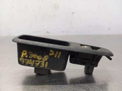  MANDO ELEVALUNAS TRASERO IZQUIERDO PEUGEOT 3008 