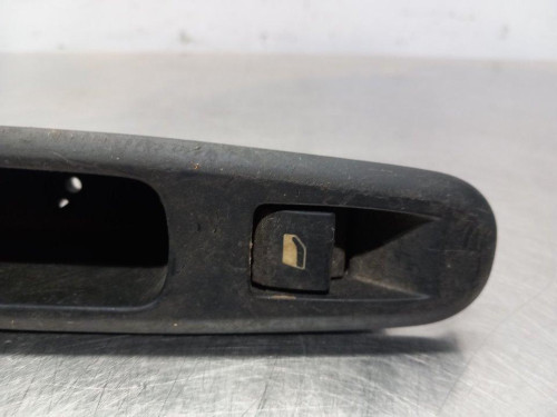  MANDO ELEVALUNAS TRASERO IZQUIERDO PEUGEOT 3008 