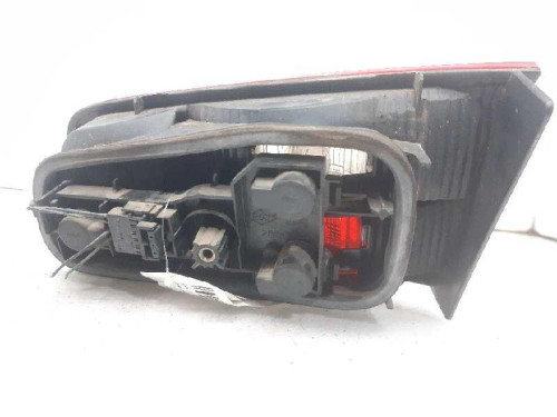  PILOTO TRASERO IZQUIERDO INTERIOR Renault LAGUNA II (BG0) 