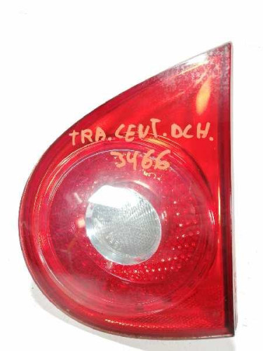 PILOTO TRASERO CENTRAL VOLKSWAGEN GOLF V (1K1)(10.2003) 