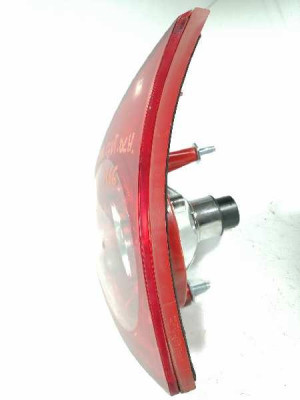 PILOTO TRASERO CENTRAL, VOLKSWAGEN, GOLF V (1K1)(10.2003)