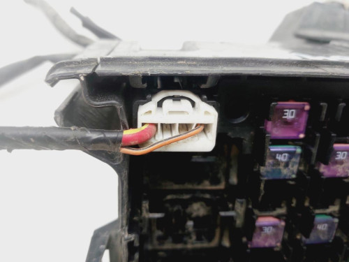 CAJA RELES / FUSIBLES Mazda 2 BERLINA (DE) 