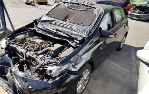  TOYOTA AURIS (E18) 