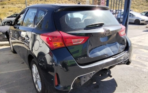  TOYOTA AURIS (E18) 