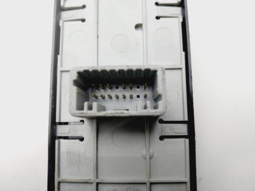 MANDO ELEVALUNAS DELANTERO IZQUIERDO Renault FLUENCE 