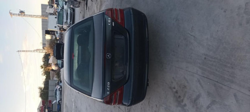  MERCEDES-BENZ CLASE C (BM 203) BERLINA 