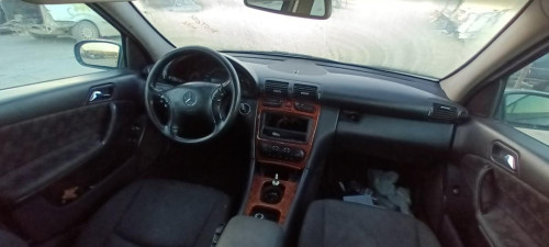  MERCEDES-BENZ CLASE C (BM 203) BERLINA 