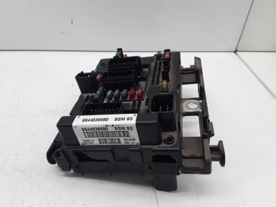 CAJA RELES / FUSIBLES, Nissan, ALMERA (N15)