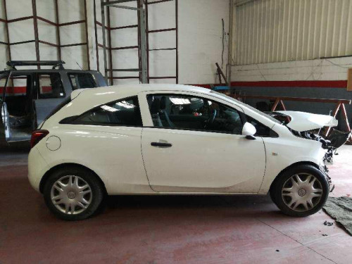 OPEL CORSA E — автомобиль-донор на запчасти 