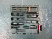CAJA RELES / FUSIBLES