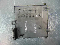 CAJA RELES / FUSIBLES