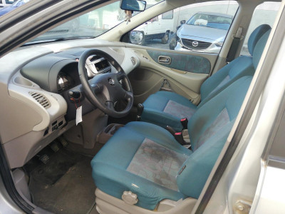 NISSAN ALMERA TINO (V10M)