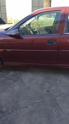 PUERTA DELANTERA IZQUIERDA Opel Vectra B Berlina (1995->) Opel Vectra B Berlina (1995->) 