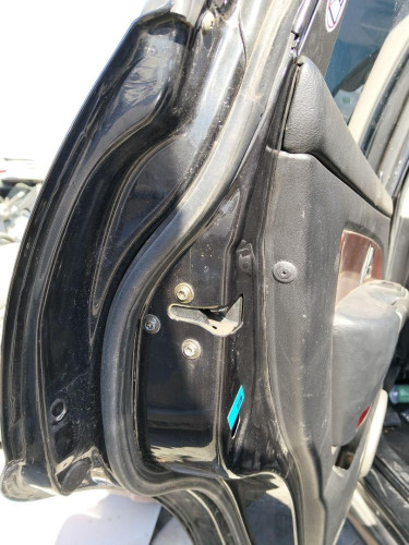 CERRADURA PUERTA TRASERA IZQUIERDA Ssangyong REXTON 