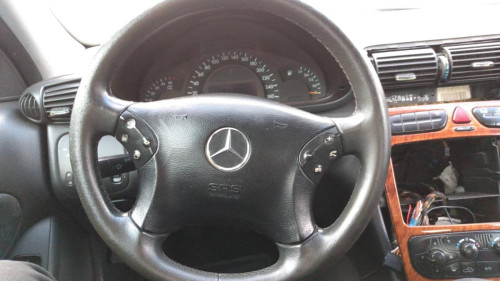  MERCEDES-BENZ CLASE C (BM 203) BERLINA 