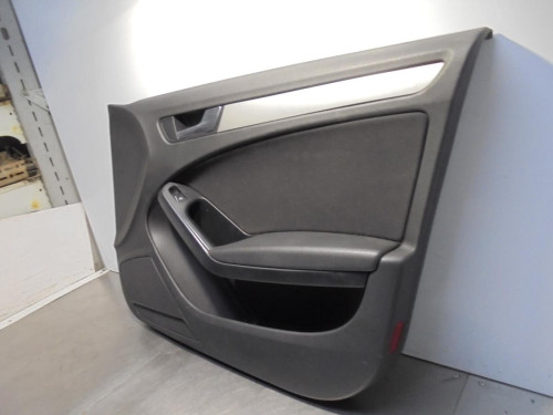 GUARNECIDO PUERTA DELANTERA DERECHA Audi A4 AVANT (8K5) 
