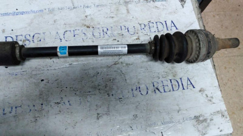  TRANSMISION DELANTERA DERECHA 
