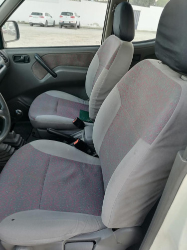NISSAN TERRANO II (R20) — vehículo donante para recambios 