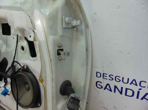 PUERTA DELANTERA IZQUIERDA used