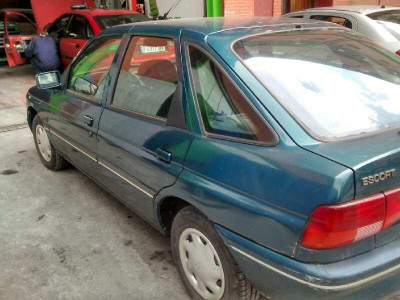 FORD ESCORT BERL./TURNIER
