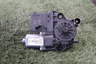MOTOR ELEVALUNAS DELANTERO IZQUIERDO, RENAULT, MEGANE III BERLINA 5P