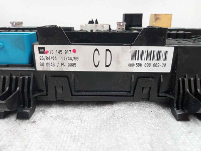 CAJA RELES / FUSIBLES, OPEL, ASTRA H BERLINA
