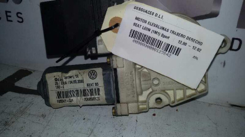 MOTOR ELEVALUNAS TRASERO DERECHO Seat LEON (1M1) 