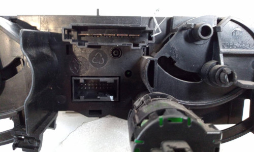 MANDO CALEFACCION / AIRE ACONDICIONADO Mitsubishi COLT BERLINA 5 (Z30) 