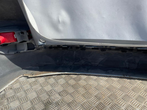 PARAGOLPES TRASERO 
