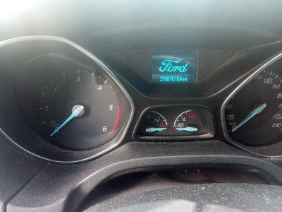 FORD FOCUS BERLINA (CB8)