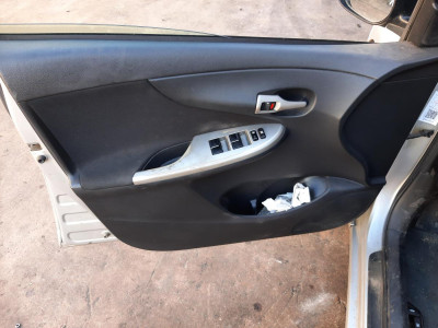TOYOTA COROLLA (E15)