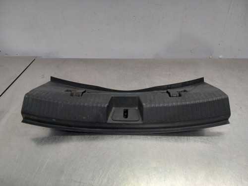  MOLDURAS TRASERAS VOLKSWAGEN BEETLE (5C1)(06.2011) 