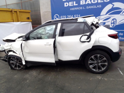 KIA STONIC (YBCUV)