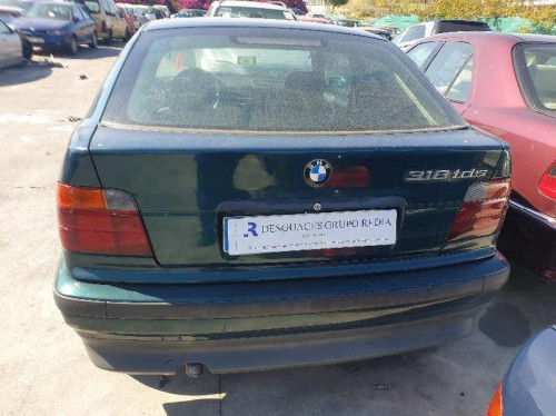  BMW SERIE 3 BERLINA (E36) 
