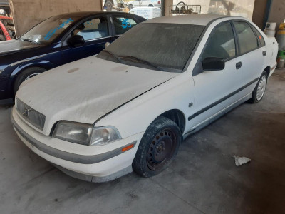 VOLVO S40 BERLINA