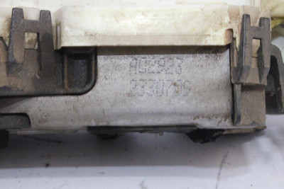 CERRADURA PUERTA DELANTERA IZQUIERDA
