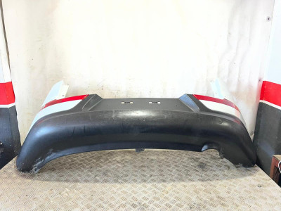 PARAGOLPES TRASERO