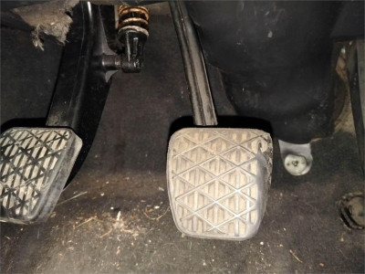 PEDAL FRENO