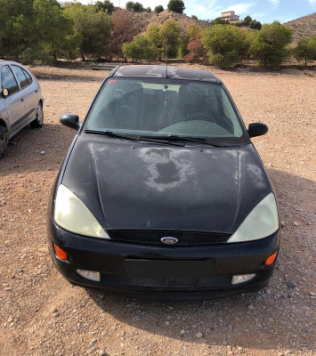 FORD FOCUS BERLINA (CAK)